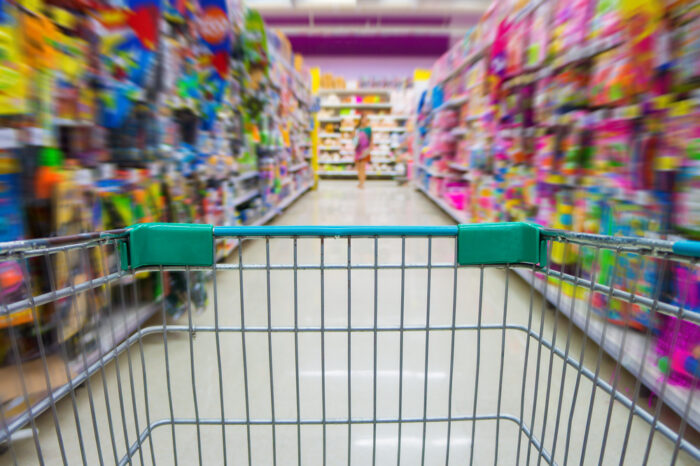 Supermarket deals help food price inflation drop further