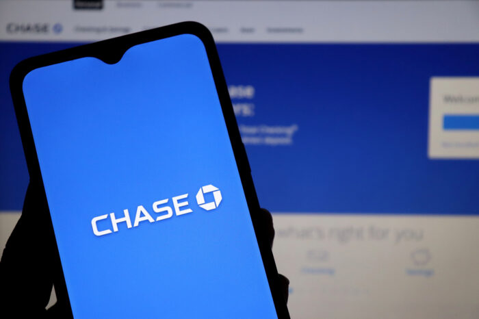 Chase extends 1% debit card cashback but there’s a big catch