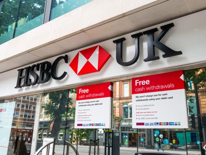 HSBC runs £220 cash switch-and-save deal