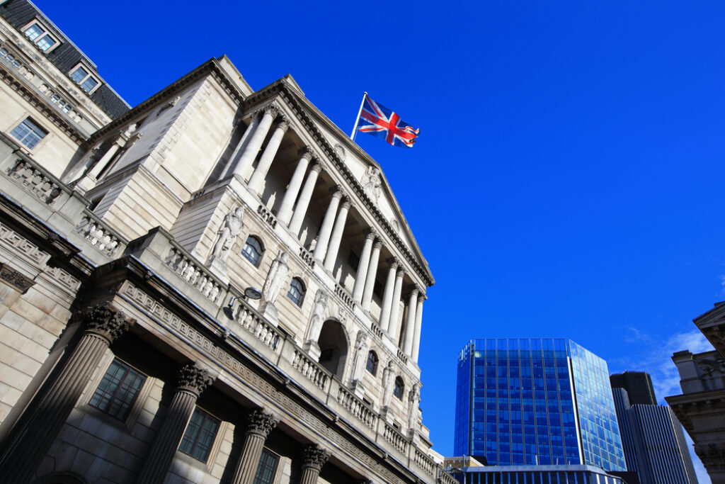 Bank of England maintains base rate at 5.25%