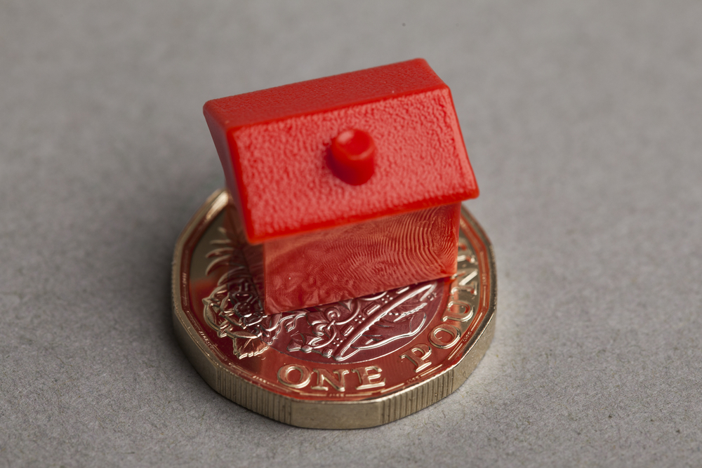 UK house prices continue to climb