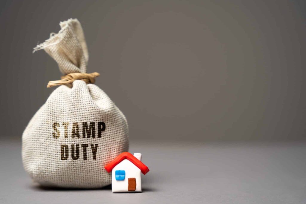 Stamp duty intake rises to £1.4bn in October