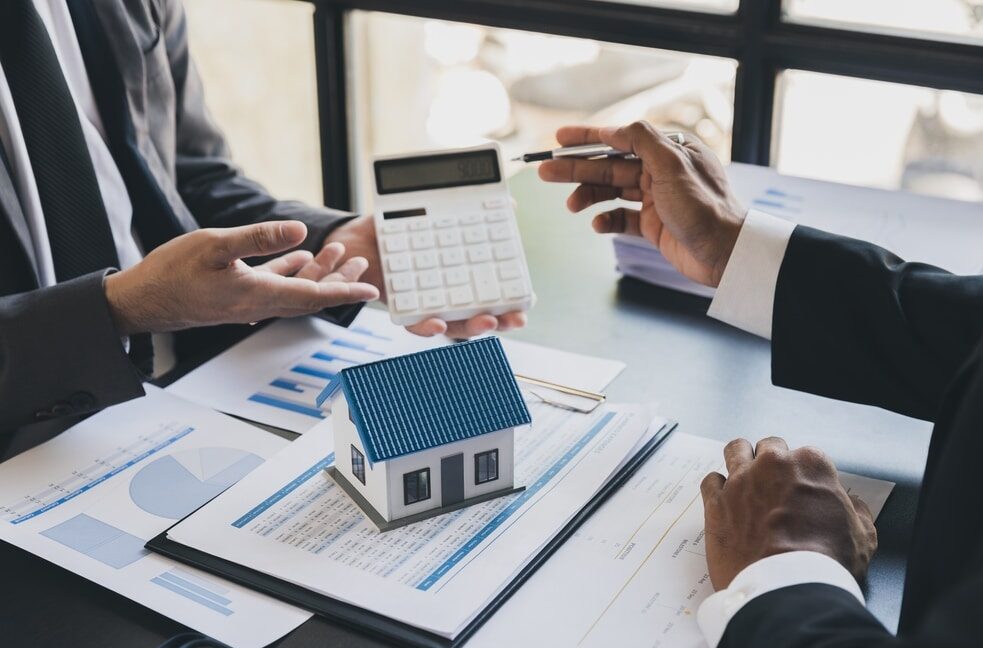 Average UK house prices jump 2.8% YOY in March – Halifax