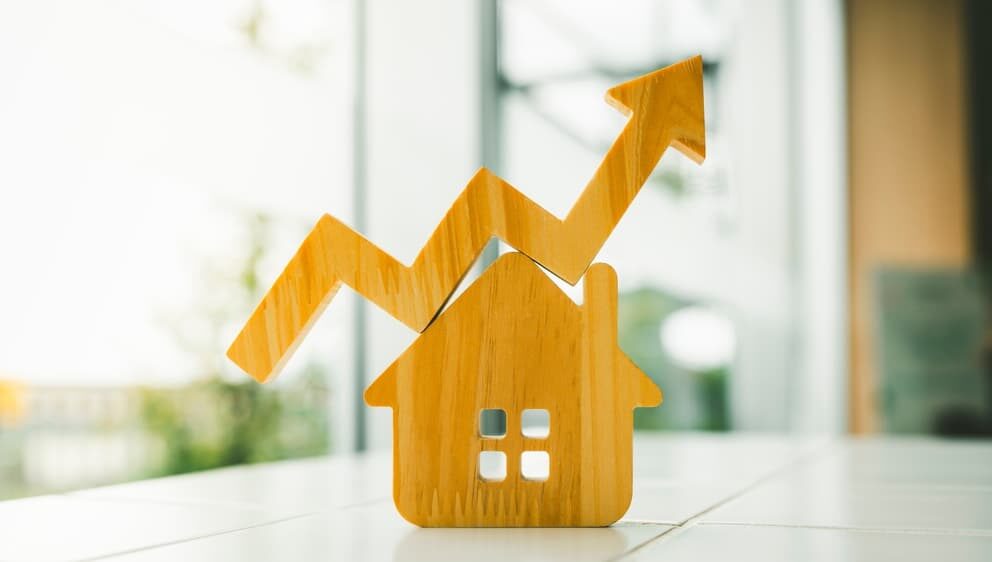 House prices jump to £269k in May