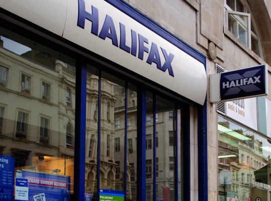 Barclays And Halifax Stop Mortgage Lending For Small Deposit